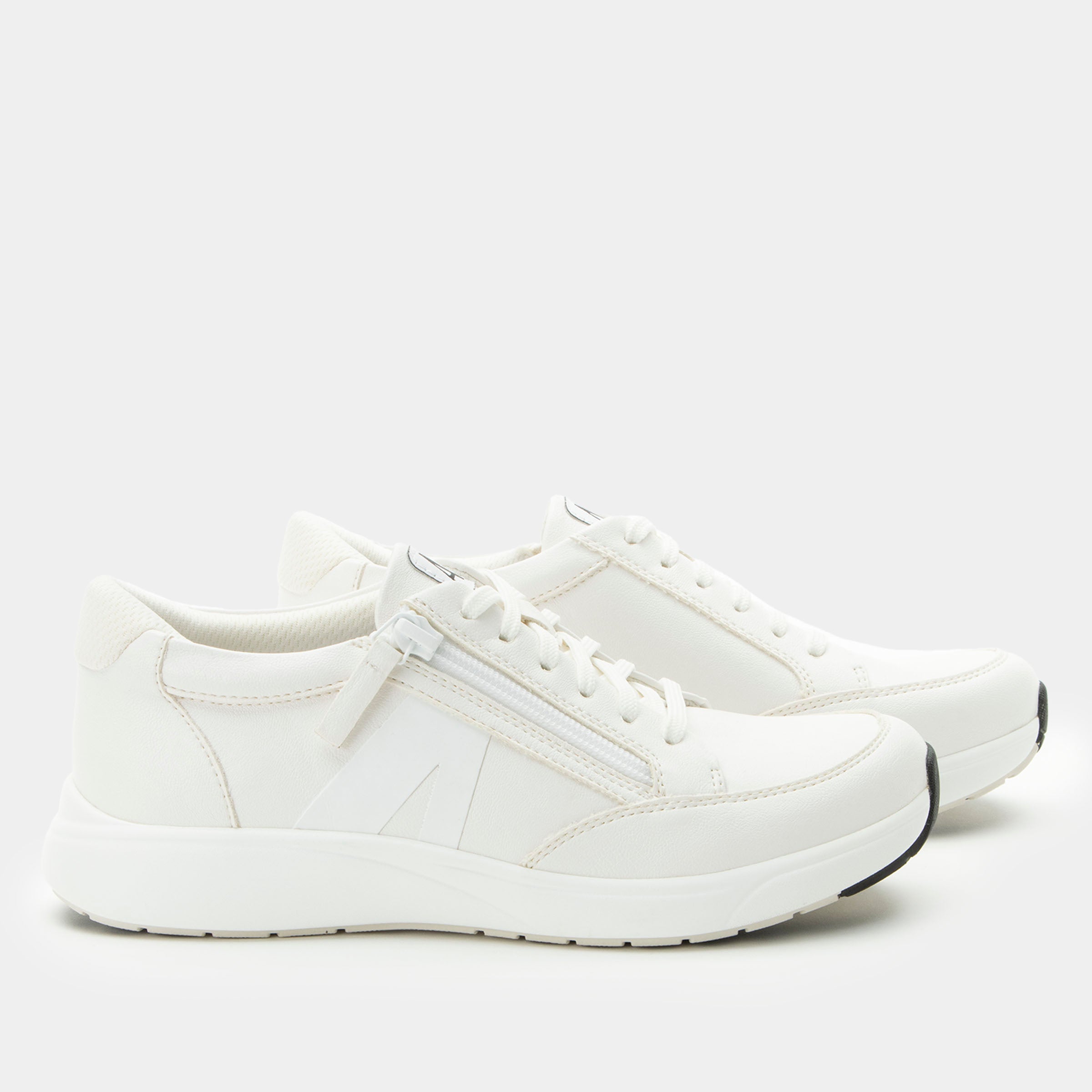 Eazeer White Out Shoe - Image 3